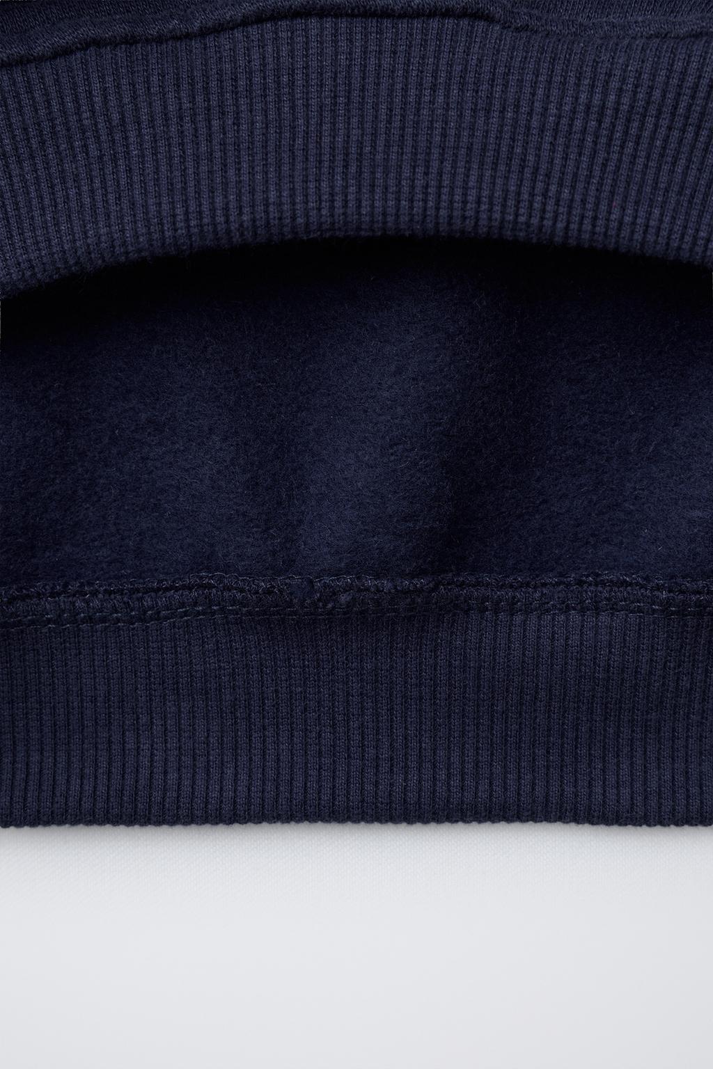 ТОЛСТОВКА ПОЛО С ПРИНТОМ «ЦИФРА»