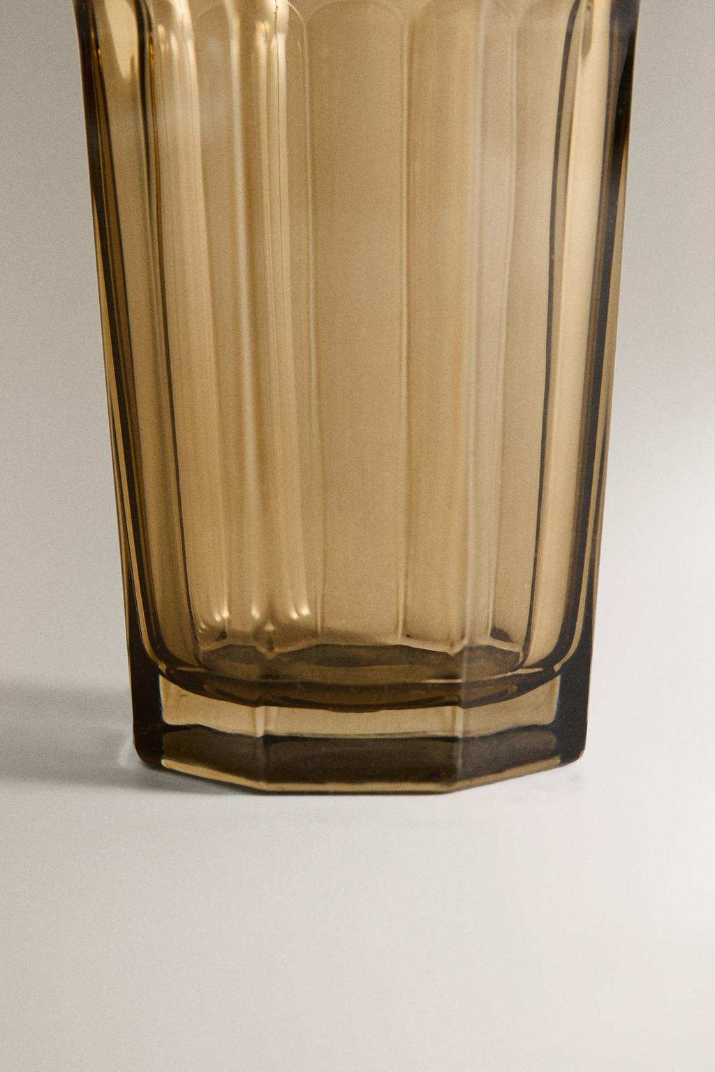 Стакан для газированных напитков с объемным узором из стекла