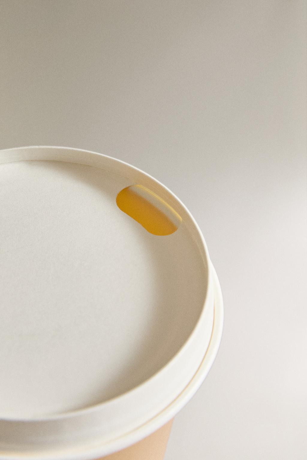 Набор бумажных стаканчиков с крышкой (набор из 6)