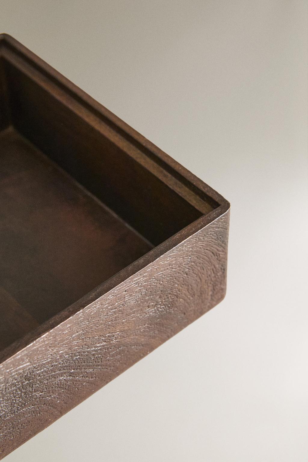 Средняя деревянная коробка с крышкой