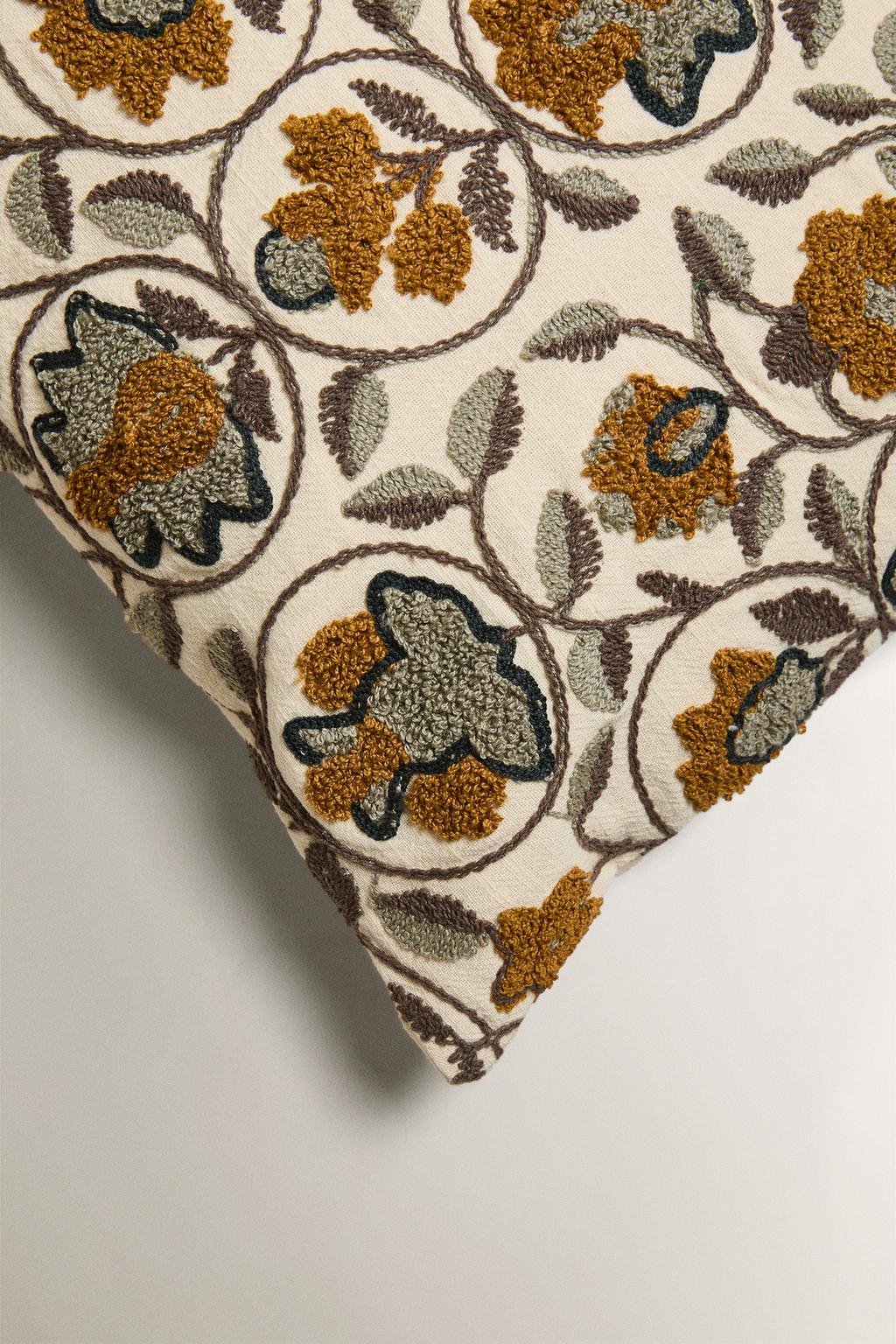 Чехол для подушки с тюфтингом