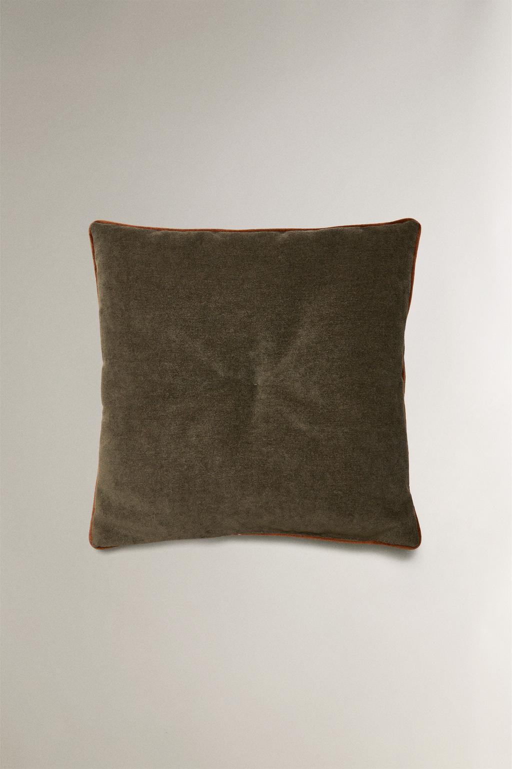 Подушка для сиденья с обшивкой