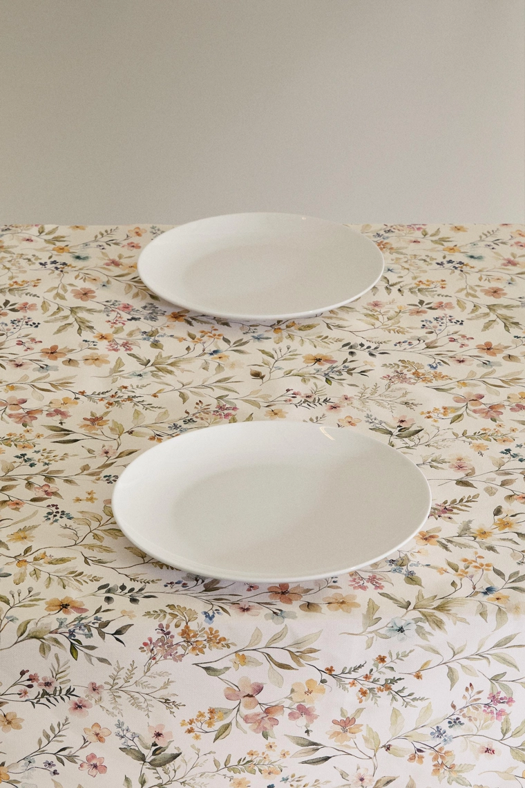 Скатерть с цветочным принтом со слоем смолы