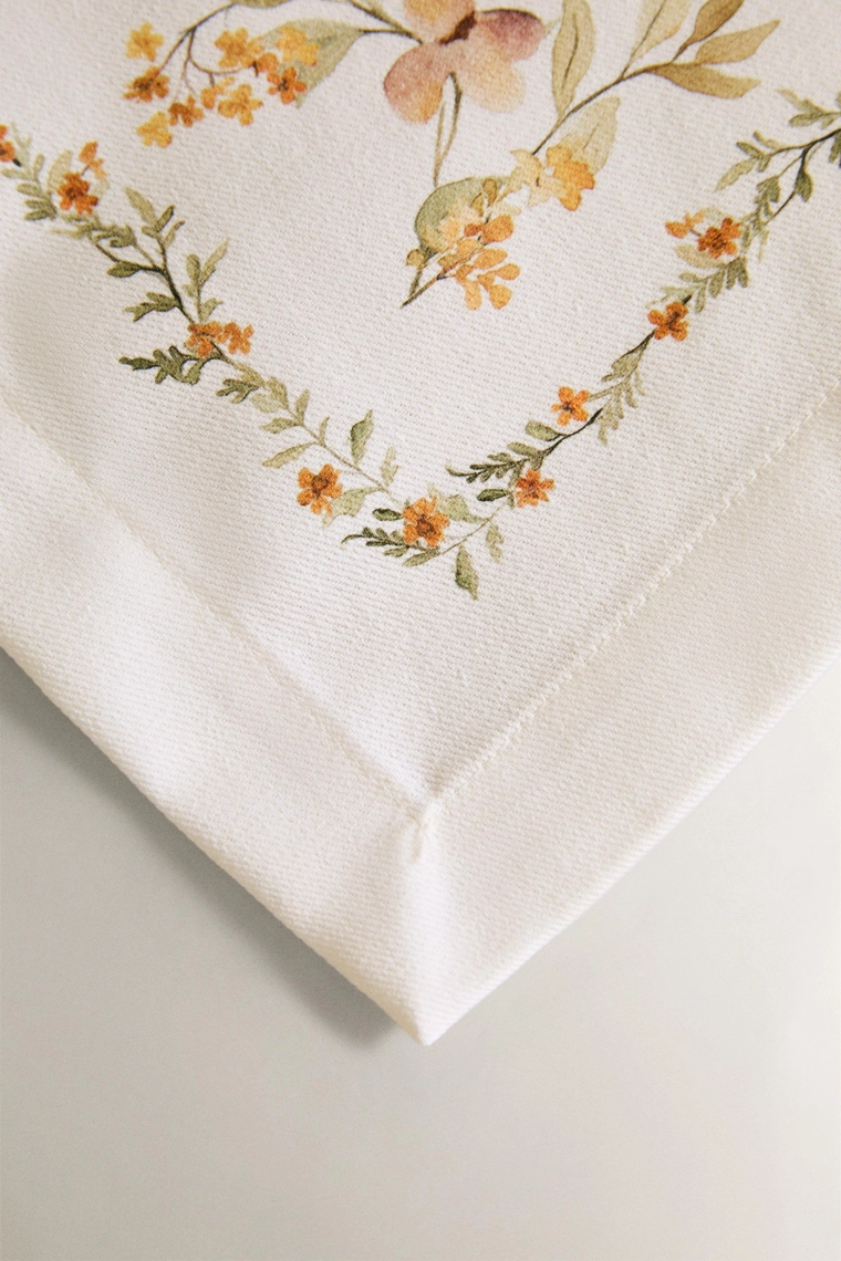 Подставка для тарелок с цветочным принтом со слоем смолы