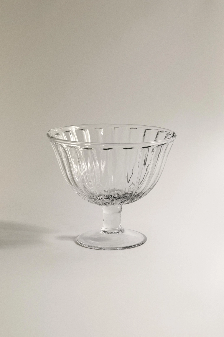 Стеклянный десертный стакан со стразами