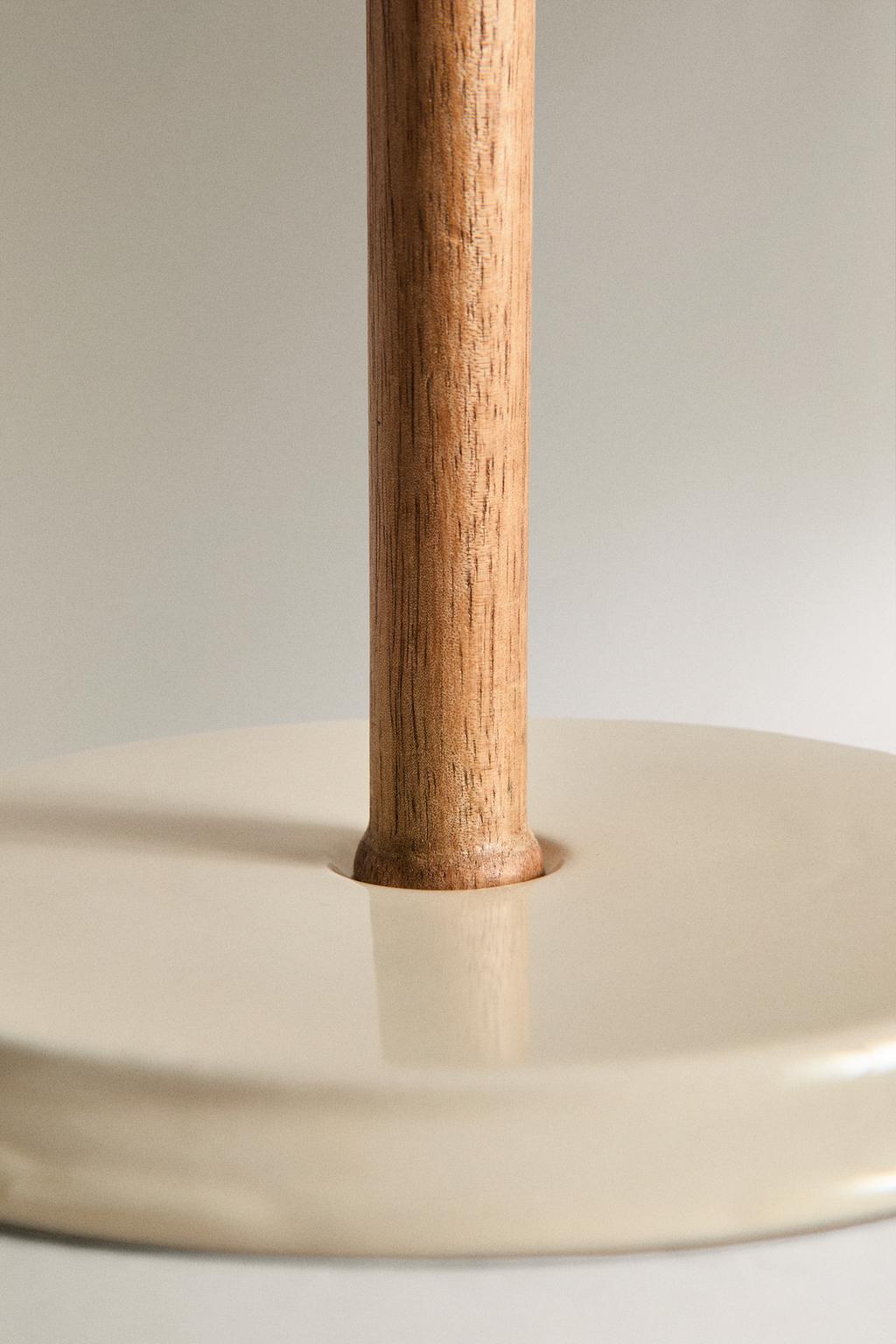 Держатель для бумажных полотенец из керамики