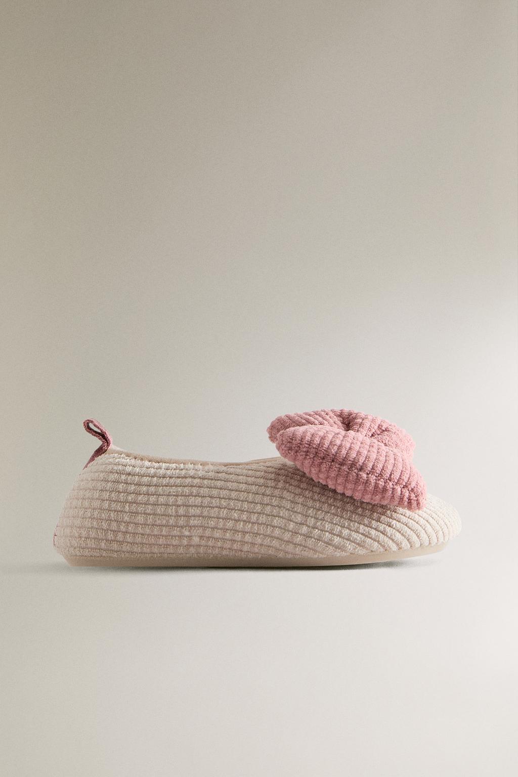 Детские балетки с бантом