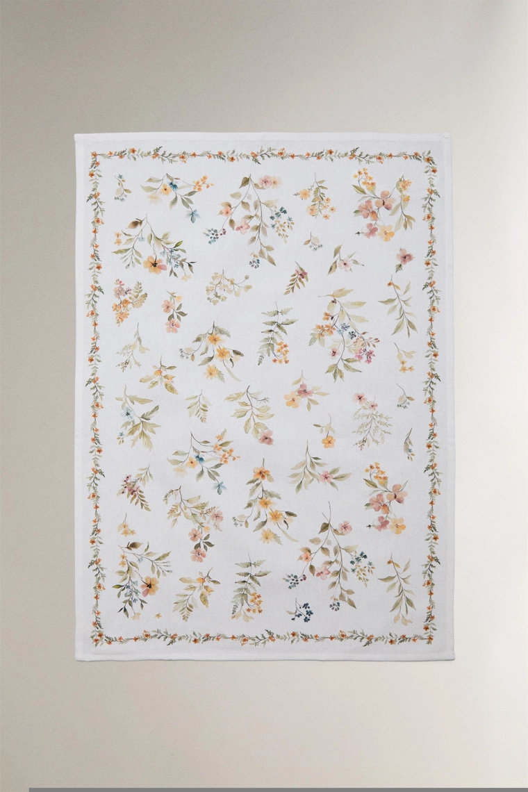 Набор из двух чайных полотенец с цветочным принтом