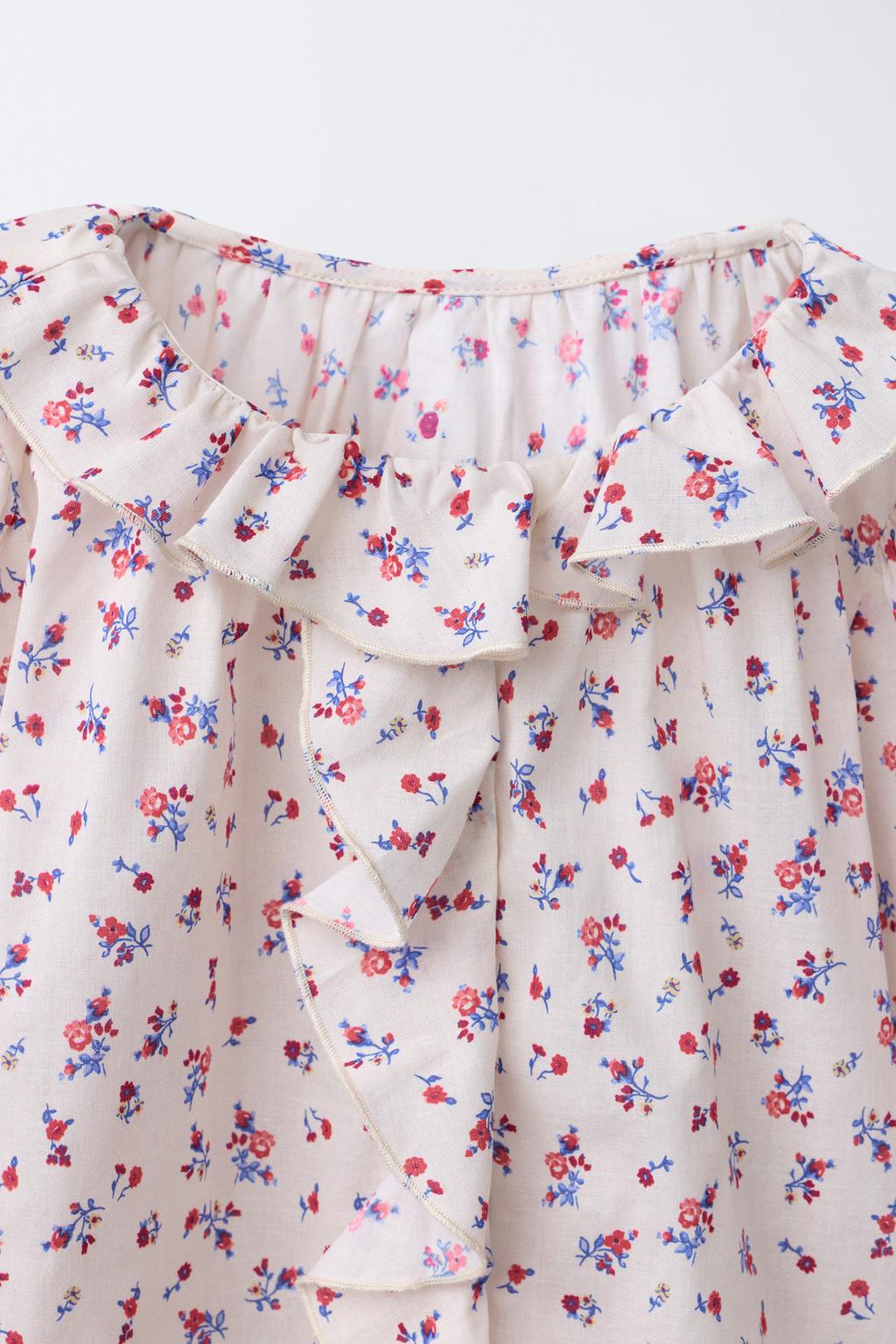 РУБАШКА С ЦВЕТОЧНЫМ ПРИНТОМ И ВОЛАНАМИ