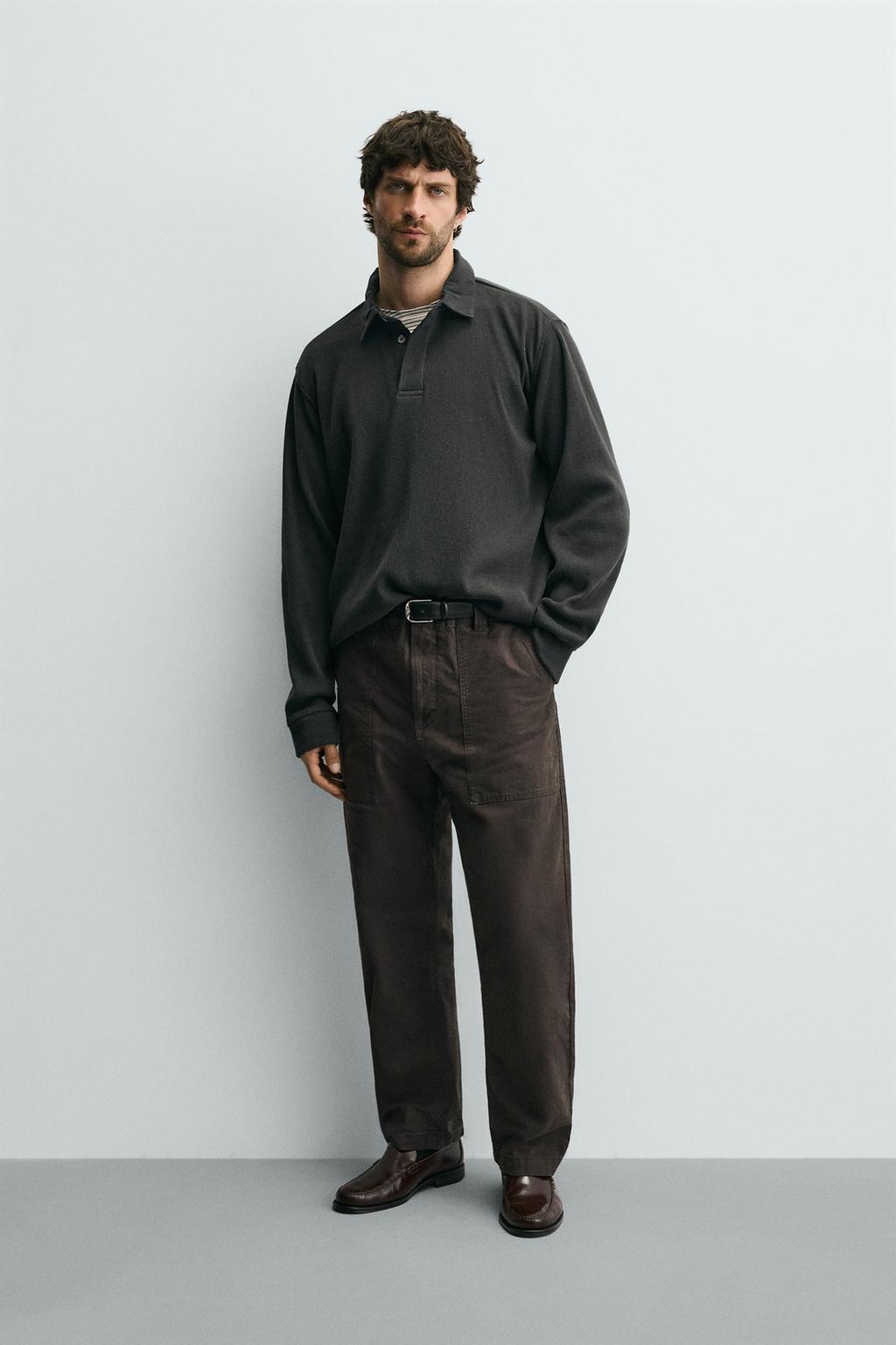 ПОЛО ИЗ РЕЛЬЕФНОГО ТРИКОТАЖА С КОМБИНИРОВАННЫМ ВОРОТНИКОМ