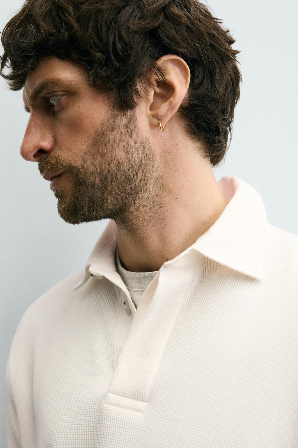 ПОЛО ИЗ ХЛОПКА С РЕЛЬЕФНЫМ УЗОРОМ И КОНТРАСТНЫМ ВОРОТНИКОМ