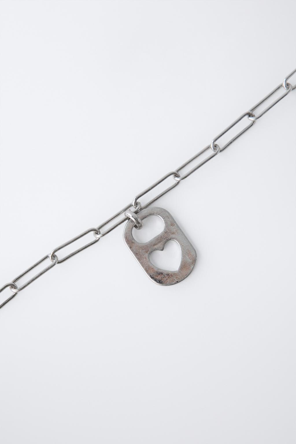 НАБОР ИЗ ДВУХ ОЖЕРЕЛИЙ С ПЛАСТИНОЙ И КУБИКОМ