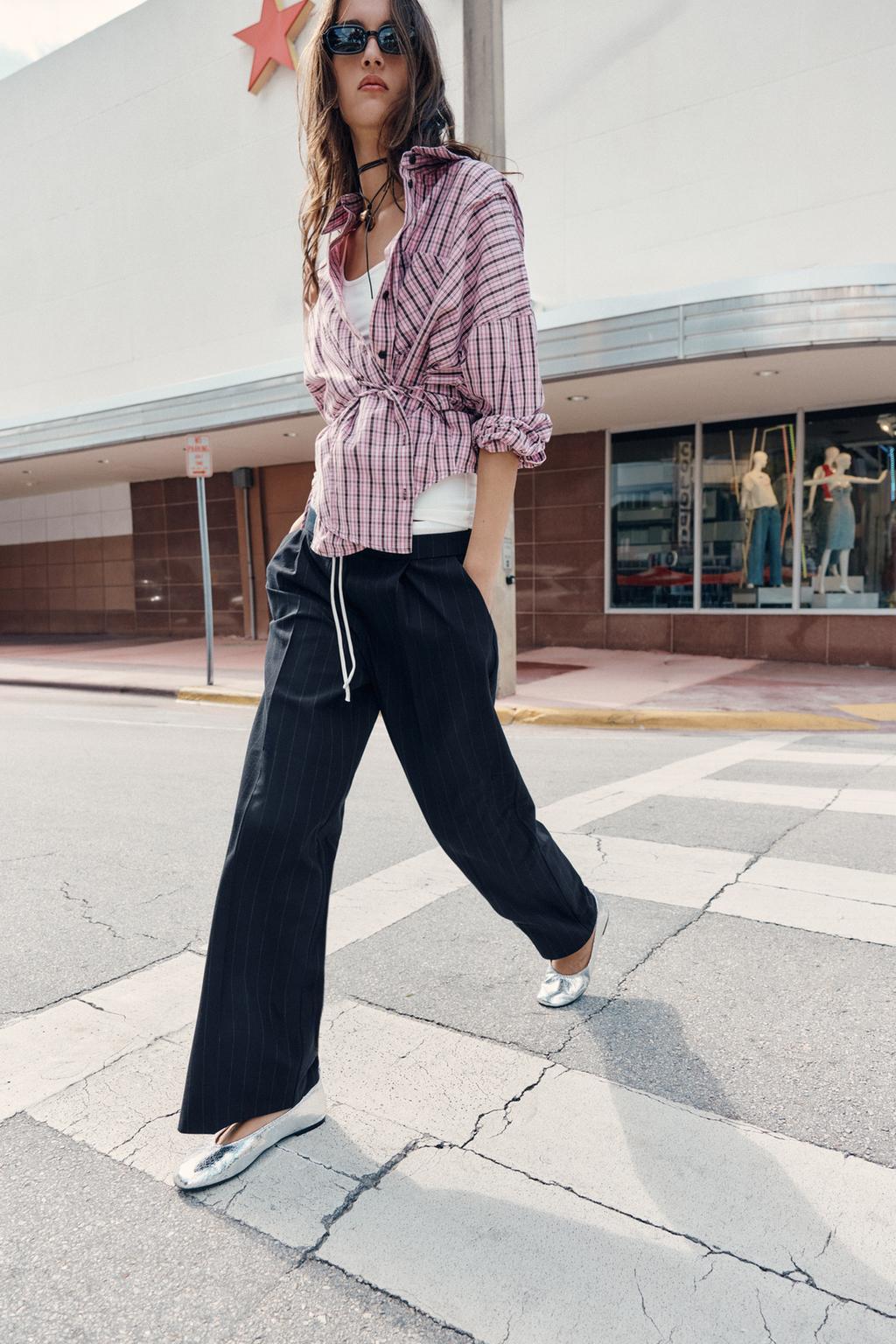 БРЮКИ С ШИРОКИМИ ШТАНИНАМИ И ДВОЙНЫМ ПОЯСОМ