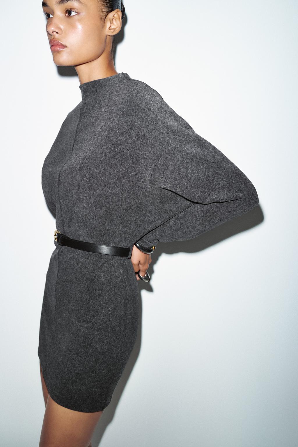 ПЛАТЬЕ ИЗ МЯГКОЙ ТКАНИ С РЕМНЕМ