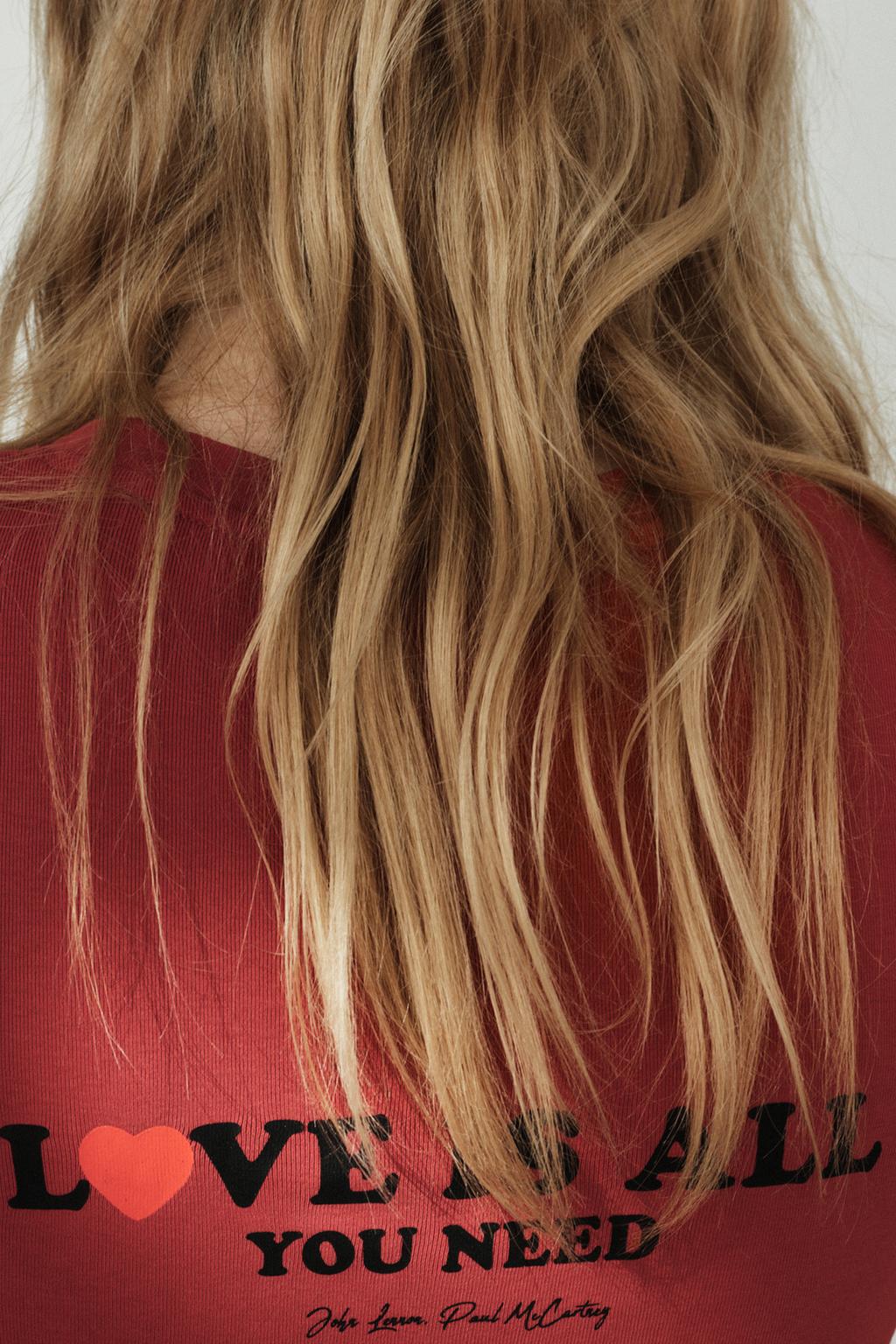 ФУТБОЛКА С НАДПИСЬЮ СПЕРЕДИ