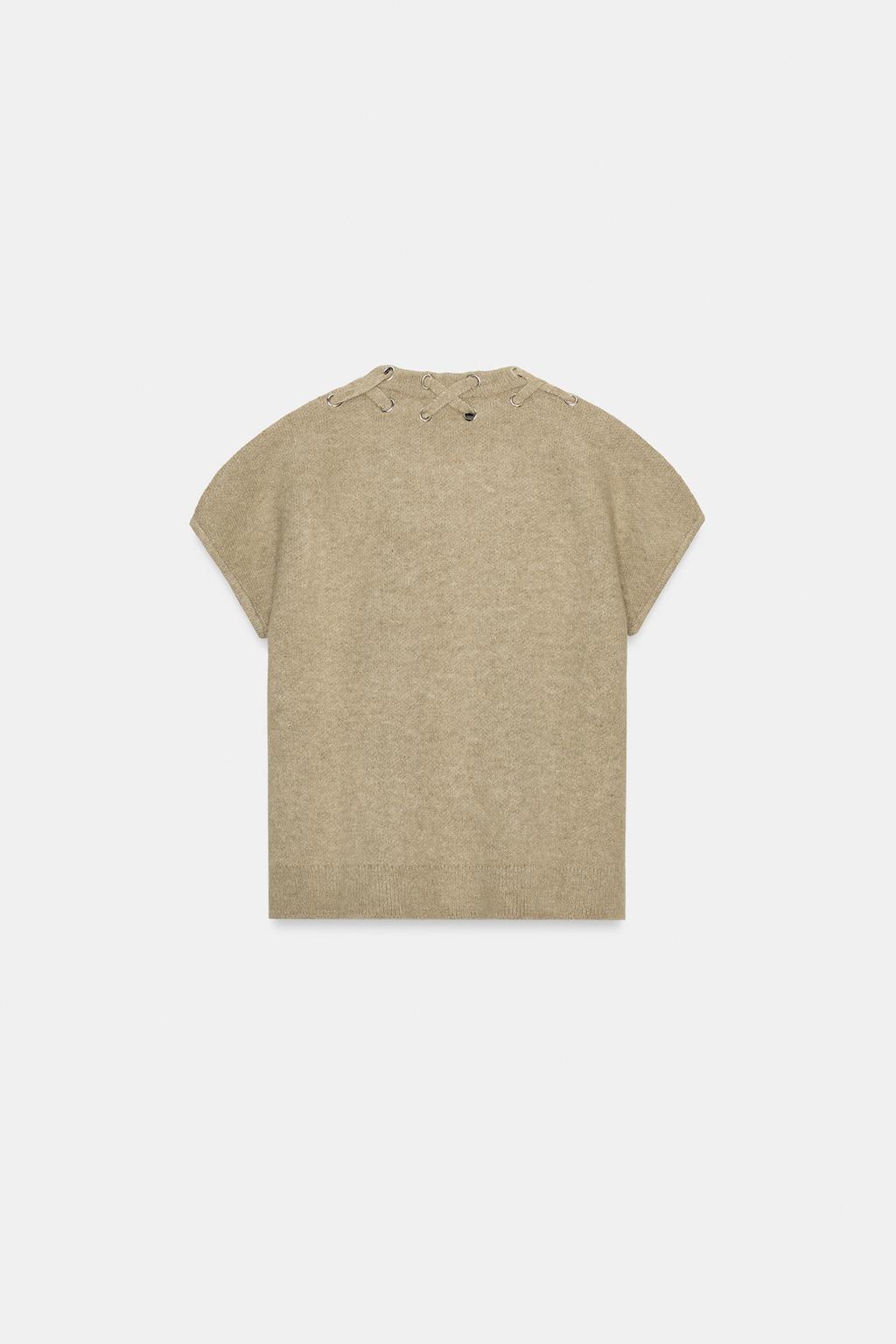 ДЖЕМПЕР С ОТДЕЛКОЙ НА ПЛЕЧАХ