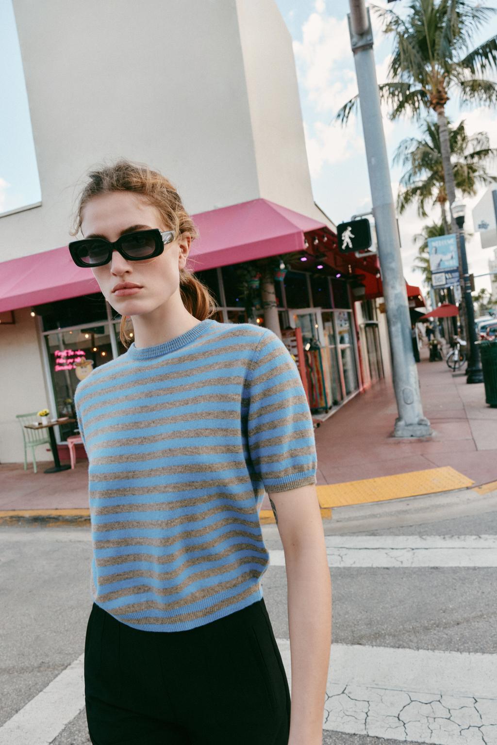 СВИТЕР ИЗ 100% ШЕРСТИ С КОРОТКИМИ РУКАВАМИ В ПОЛОСКУ