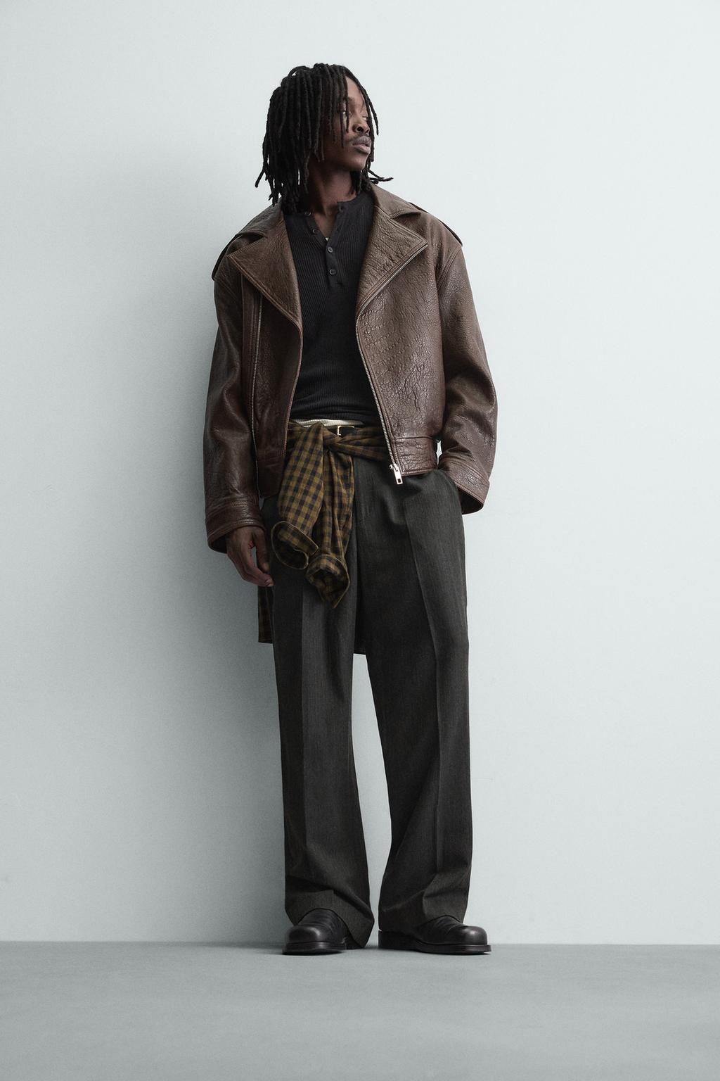 КОЖАНАЯ КУРТКА ОВЕРСАЙЗ В БАЙКЕРСКОМ СТИЛЕ