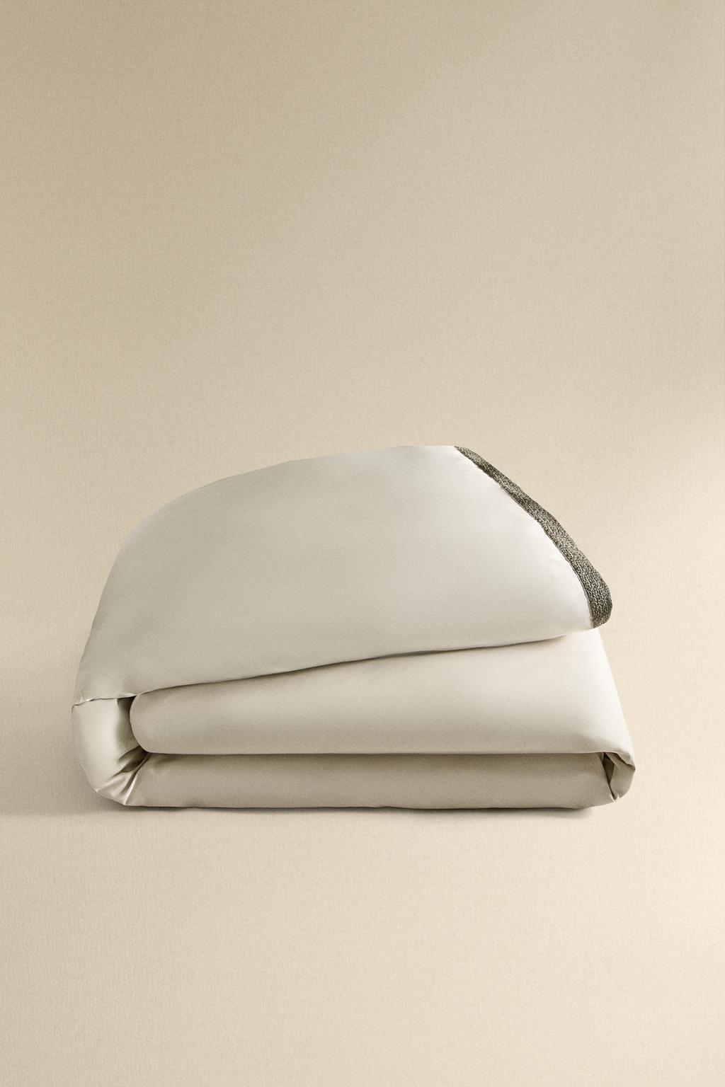 Покрывало из сатина с тканью (300 нитей) и вышивкой