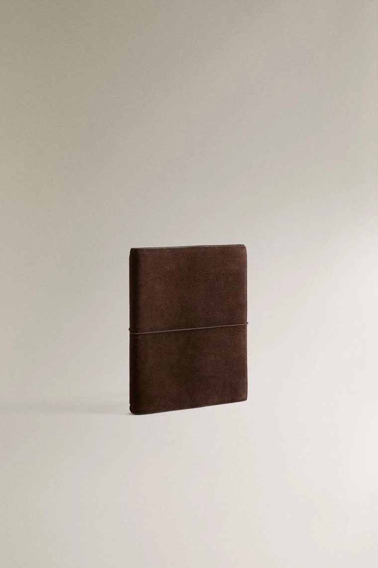 Кожаная обложка для книги из разделанной кожи
