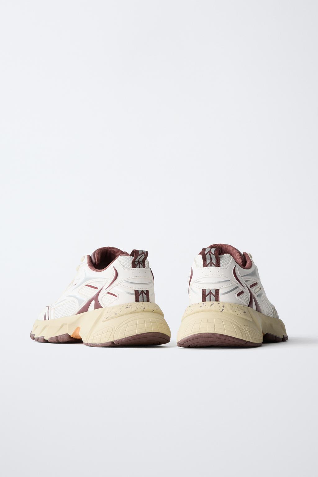 СПОРТИВНЫЕ КРОССОВКИ С СЕТЧАТЫМИ ДЕТАЛЯМИ