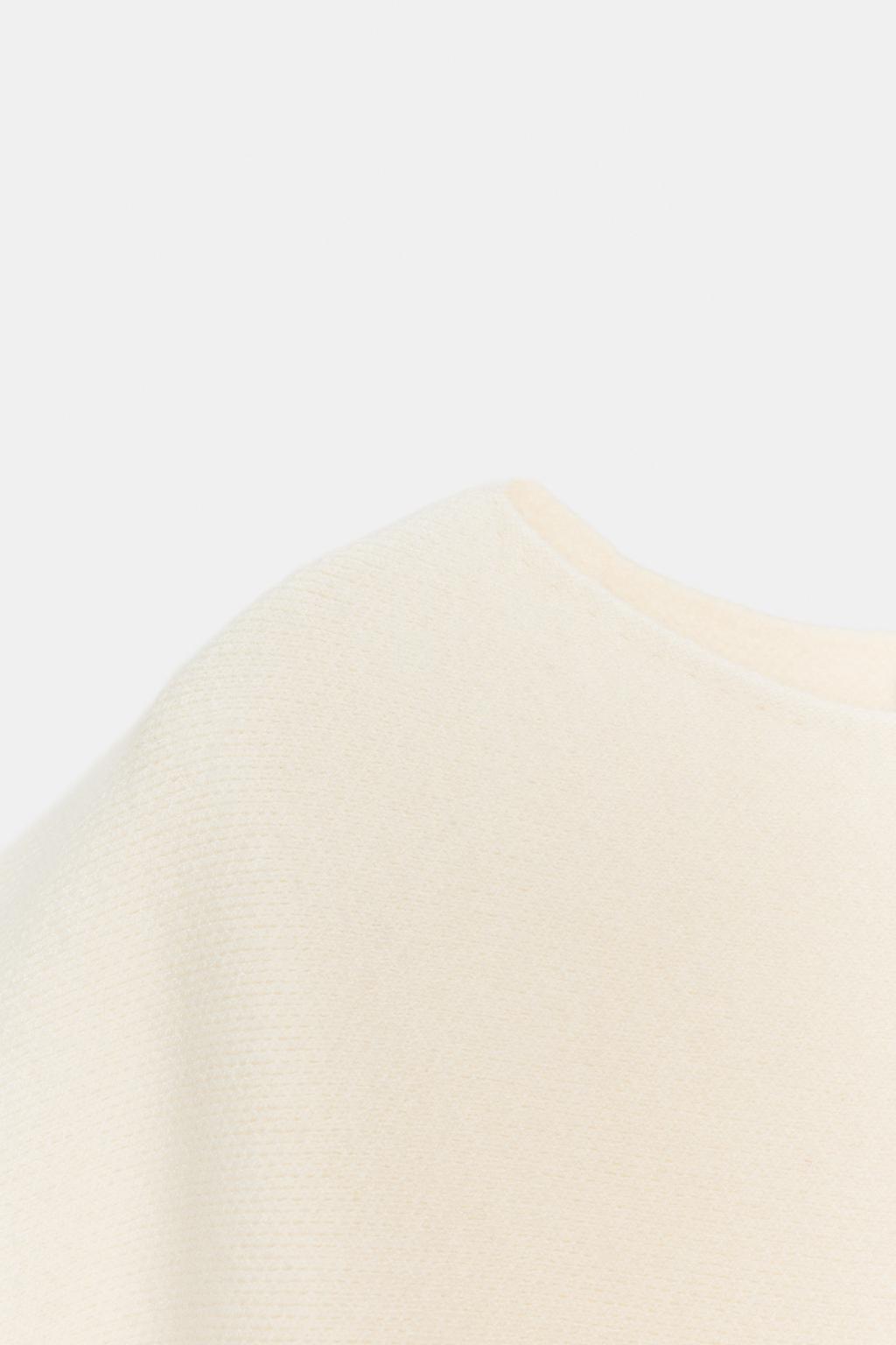 СВИТЕР С ШИРОКИМИ РУКАВАМИ