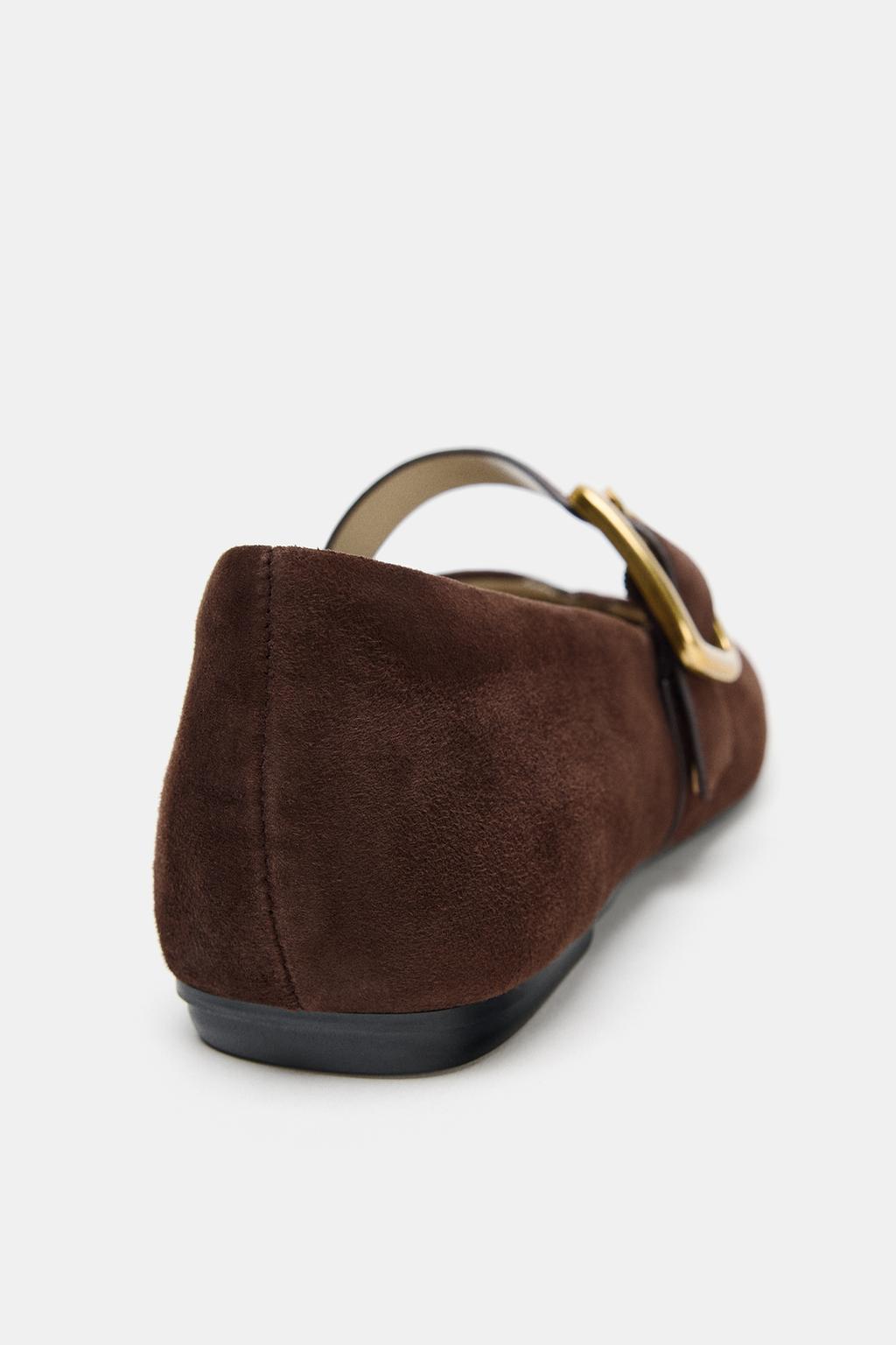 ЗАМШЕВЫЕ БАЛЕТКИ С ПРЯЖКОЙ