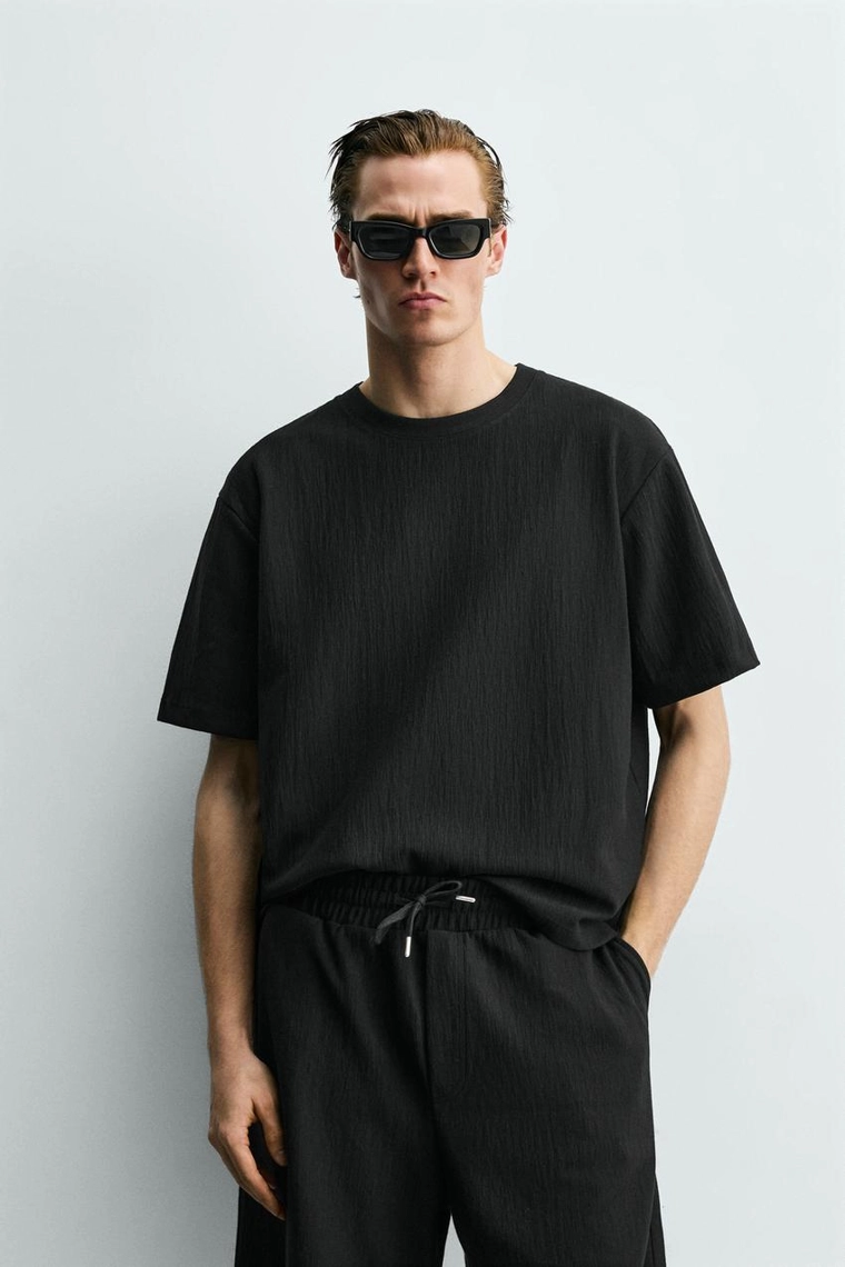 ФУТБОЛКА RELAXED FIT ИЗ РЕЛЬЕФНОЙ ТКАНИ