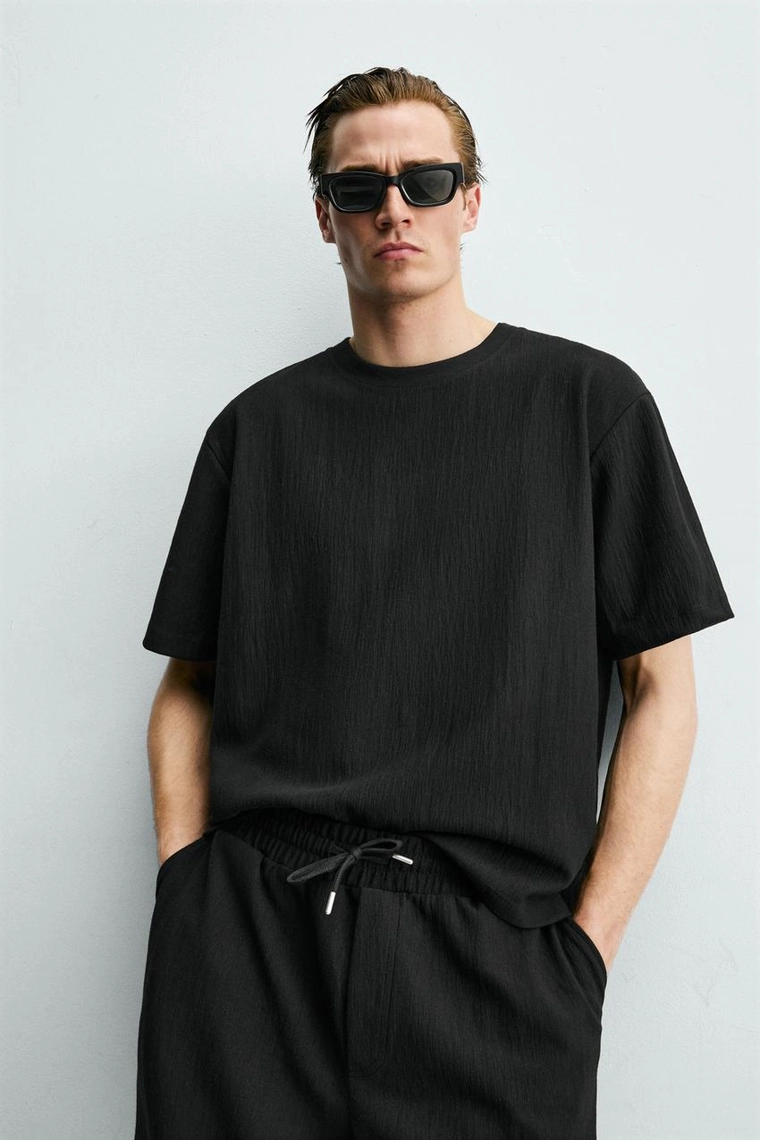 ФУТБОЛКА RELAXED FIT ИЗ РЕЛЬЕФНОЙ ТКАНИ
