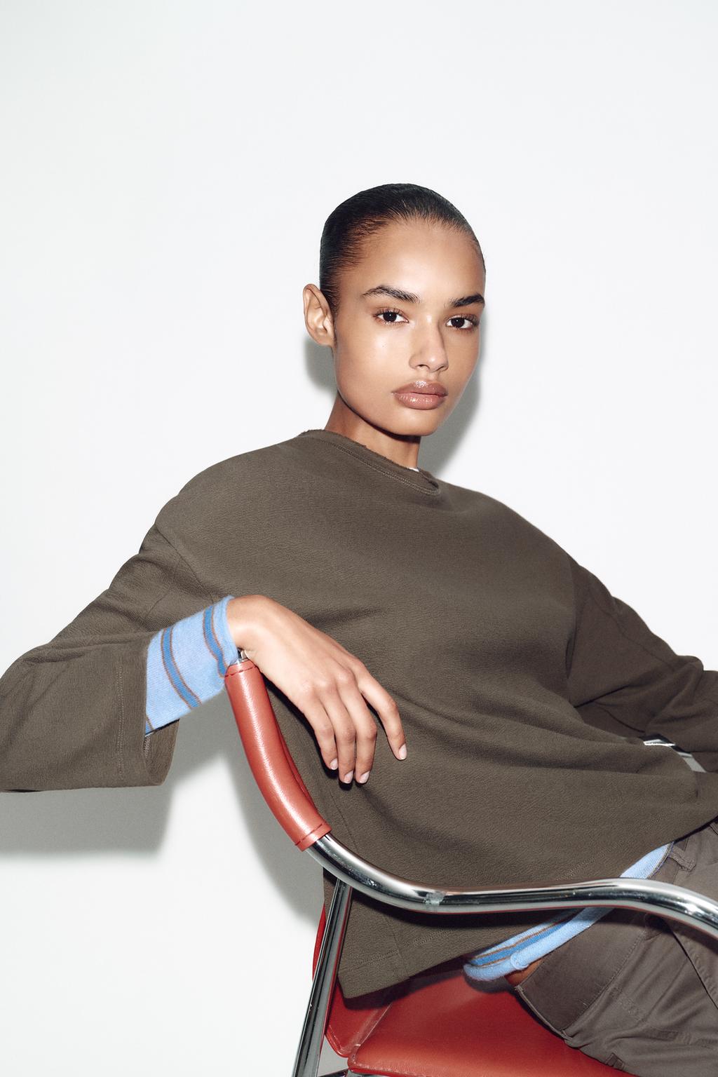 Футболка с длинным рукавом и текстурой