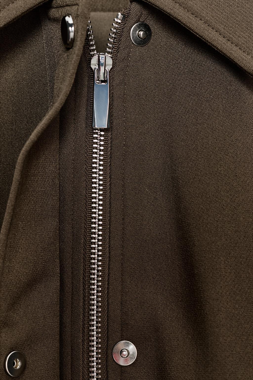 БОМБЕР С ПОДВЕРНУТЫМИ РУКАВАМИ