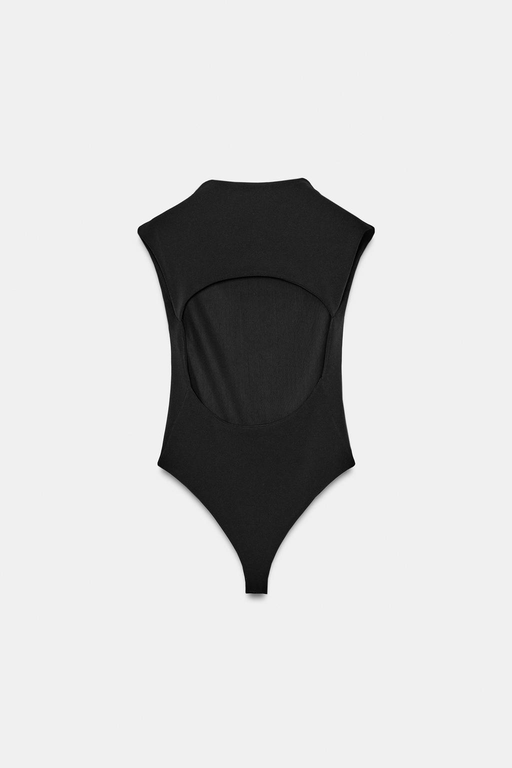 БОДИ С ВЫРЕЗАМИ ИЗ ЭЛАСТИЧНОЙ ТКАНИ