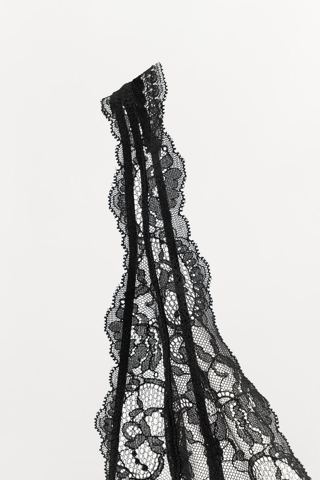 БОДИ ИЗ ПОЛИАМИДА С КРУЖЕВОМ