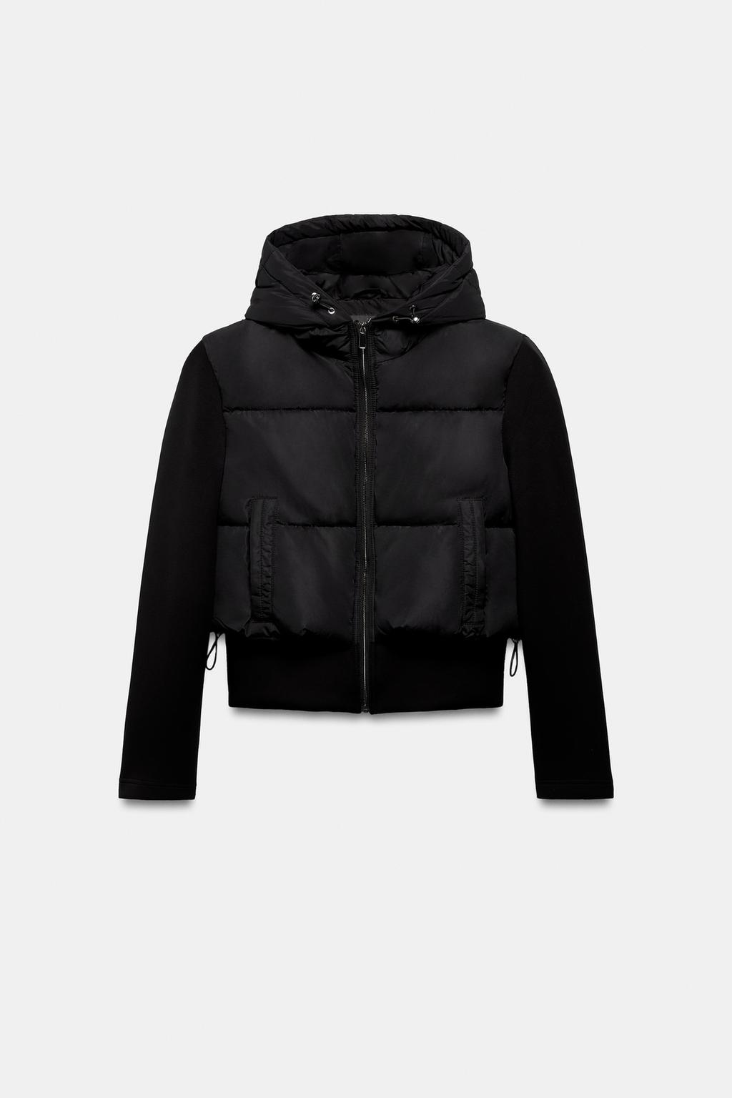 СТЕГАНАЯ КУРТКА С КОНТРАСТНЫМИ ДЕТАЛЯМИ