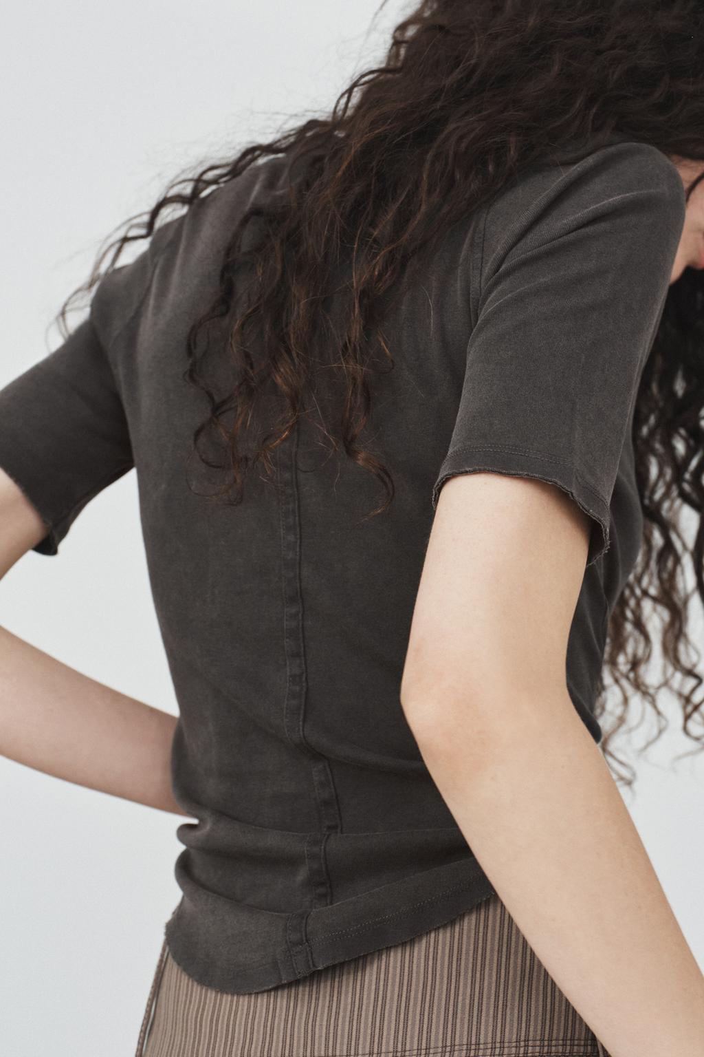 ФУТБОЛКА С ЭФФЕКТОМ ПОТЕРТОСТИ