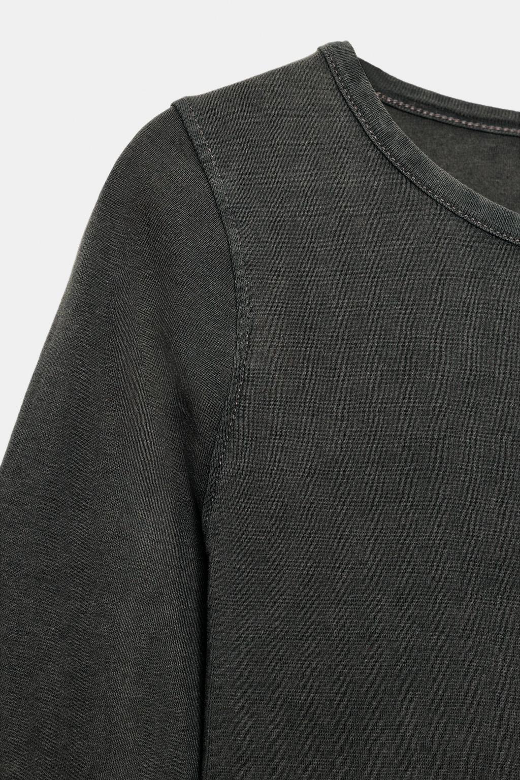 ФУТБОЛКА С ЭФФЕКТОМ ПОТЕРТОСТИ