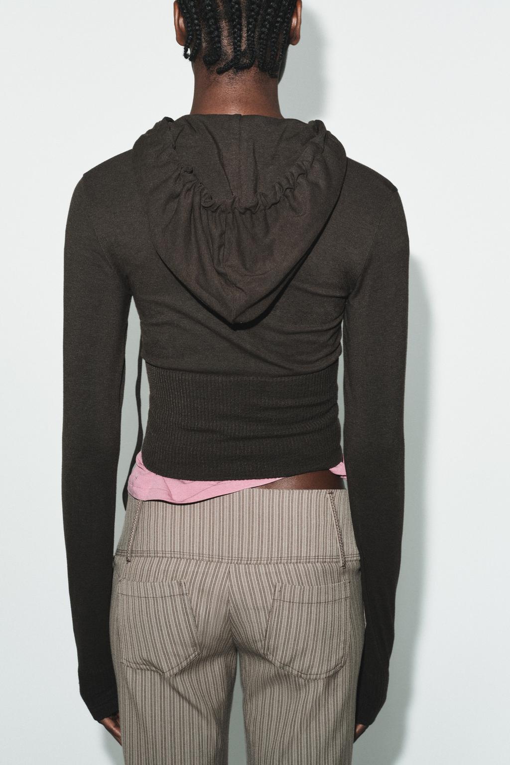 УКОРОЧЕННАЯ ТОЛСТОВКА БЕЗ ШВОВ