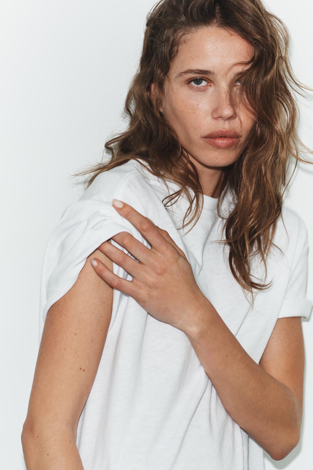 ХЛОПКОВАЯ ФУТБОЛКА С КОРОТКИМИ РУКАВАМИ