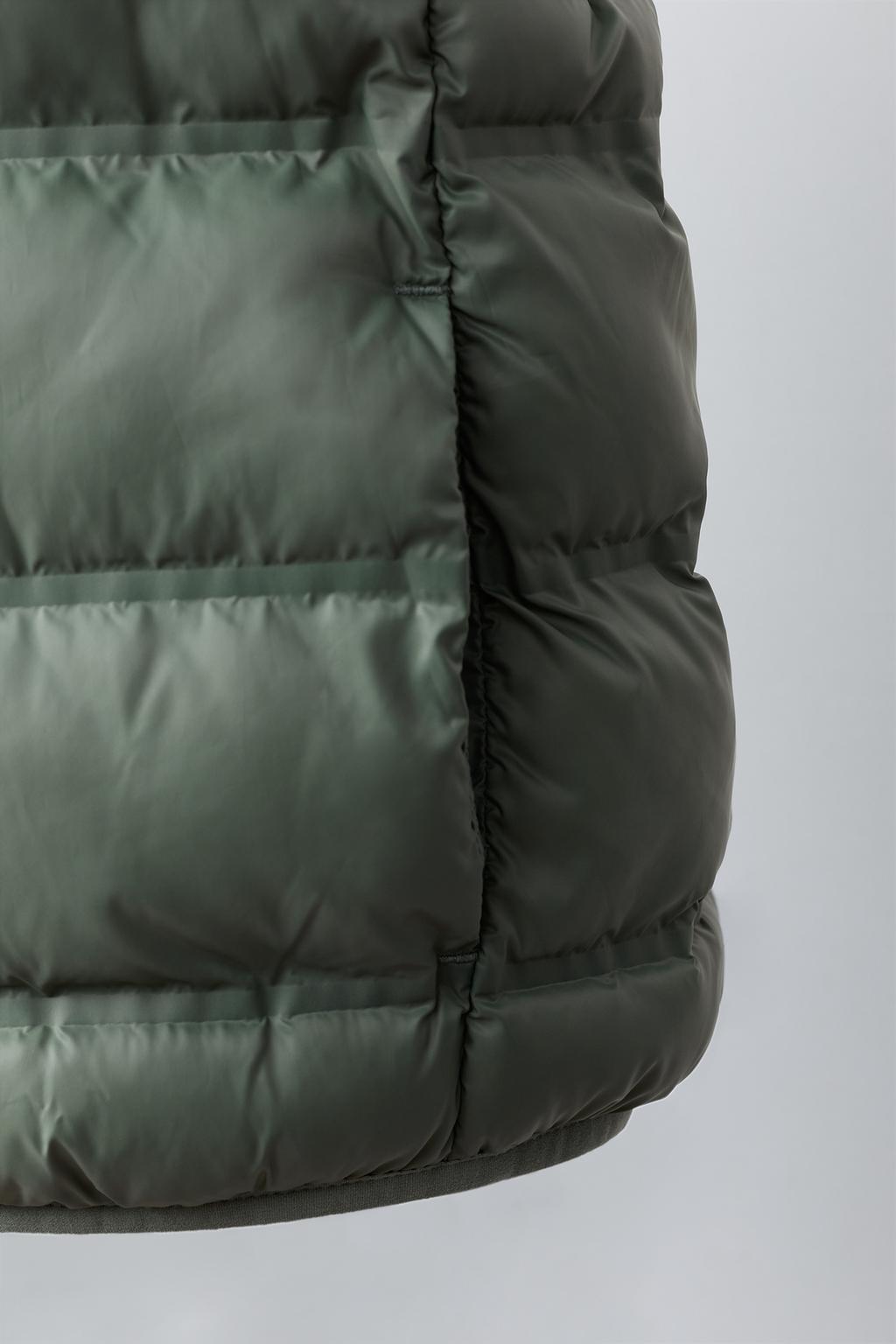 ЛЕГКИЙ ЖИЛЕТ С КАПЮШОНОМ WATER REPELLENT