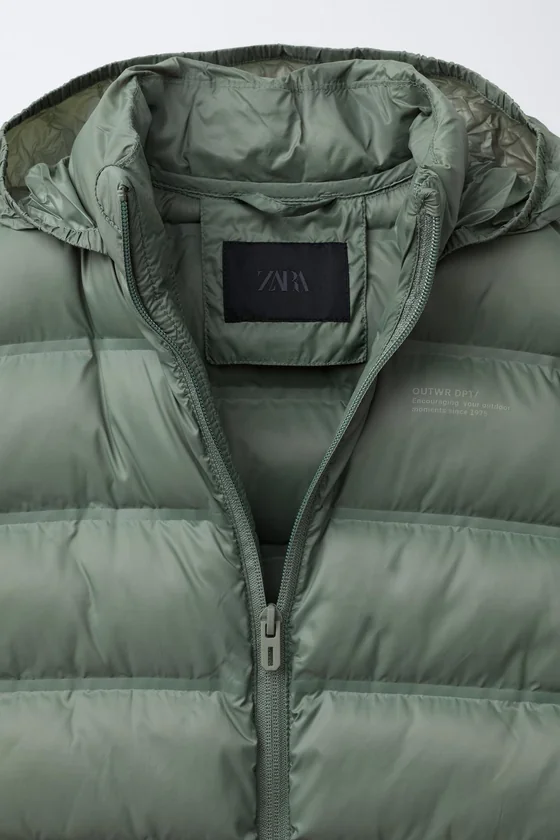 ЛЕГКИЙ ЖИЛЕТ С КАПЮШОНОМ WATER REPELLENT