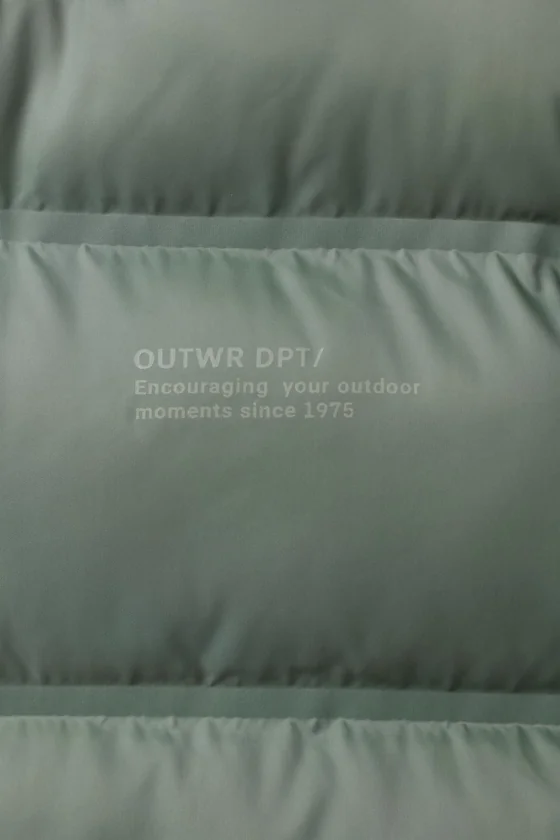ЛЕГКИЙ ЖИЛЕТ С КАПЮШОНОМ WATER REPELLENT