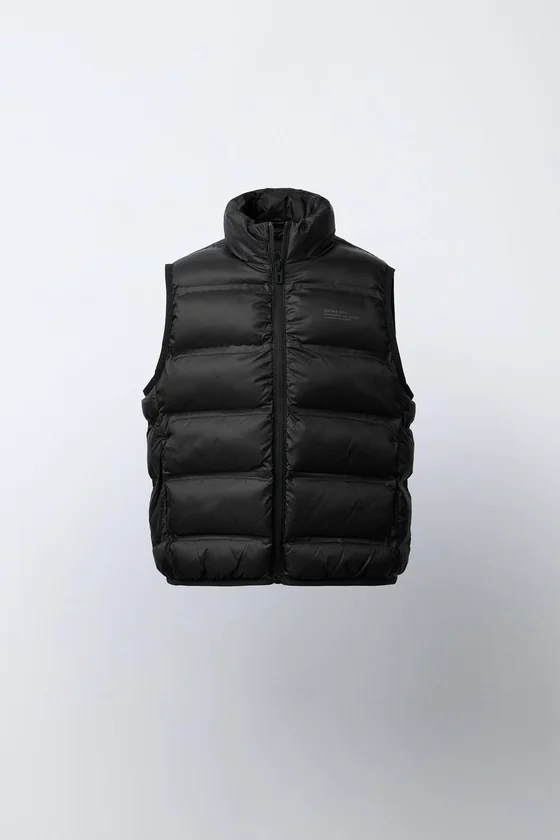 ЛЕГКИЙ ЖИЛЕТ С КАПЮШОНОМ WATER REPELLENT