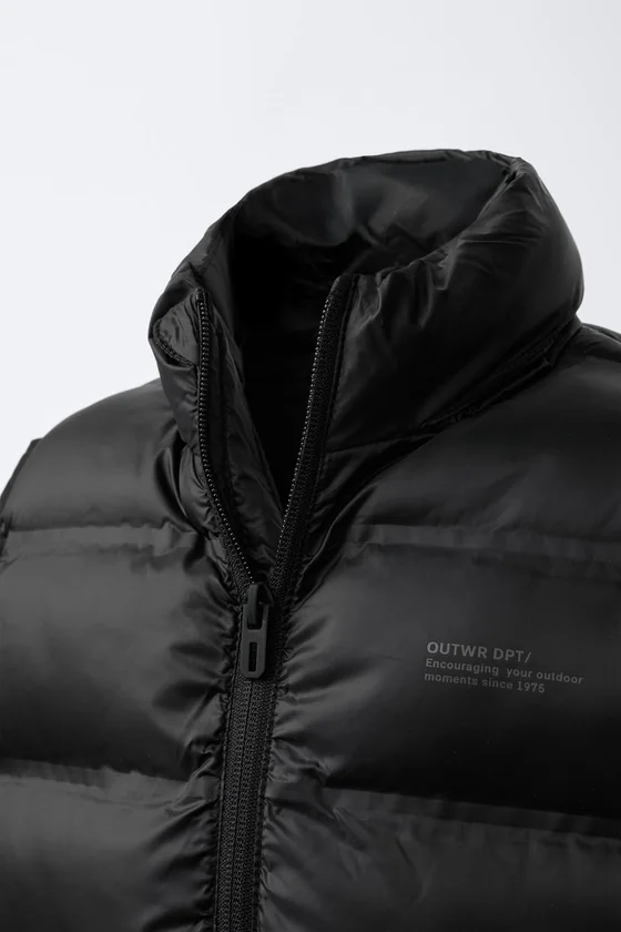 ЛЕГКИЙ ЖИЛЕТ С КАПЮШОНОМ WATER REPELLENT