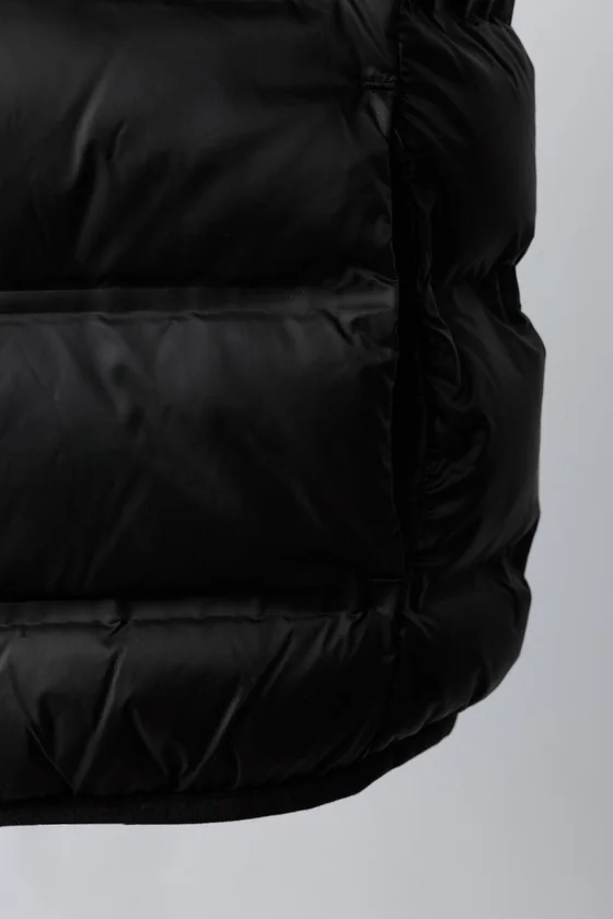 ЛЕГКИЙ ЖИЛЕТ С КАПЮШОНОМ WATER REPELLENT