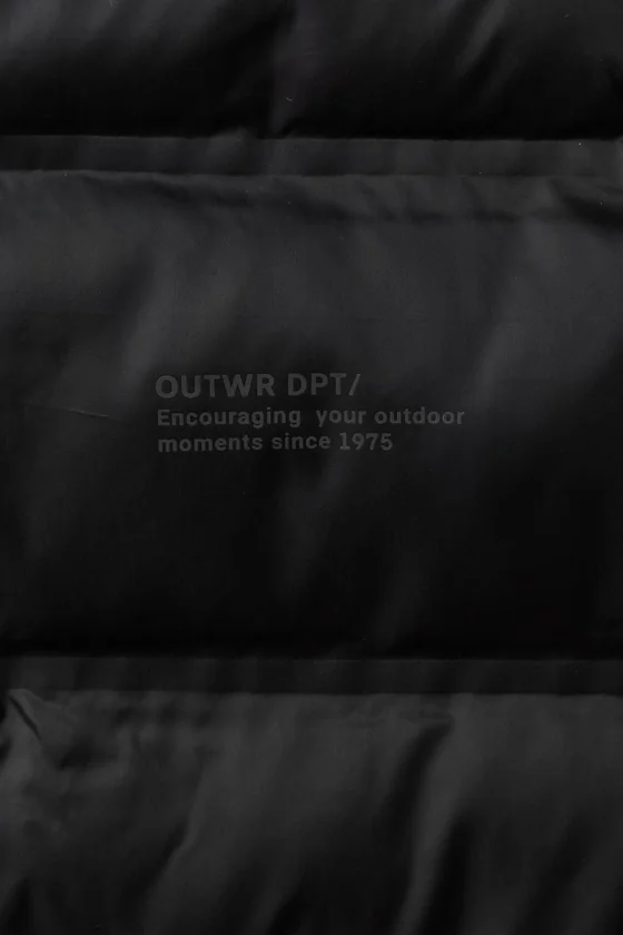 ЛЕГКИЙ ЖИЛЕТ С КАПЮШОНОМ WATER REPELLENT