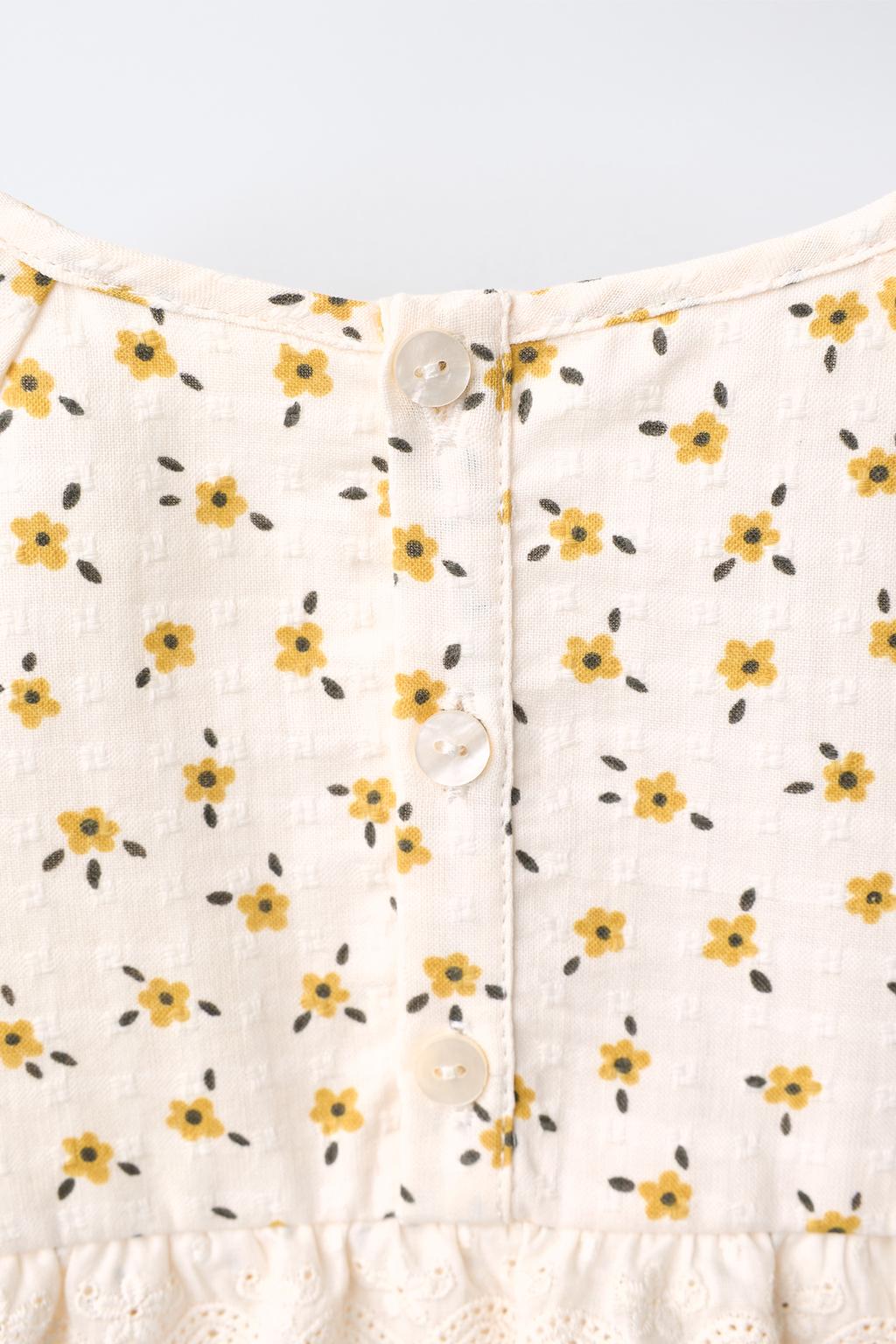 БЛУЗА С ЦВЕТОЧНЫМ ПРИНТОМ, ВОЛАНАМИ И КРУЖЕВОМ