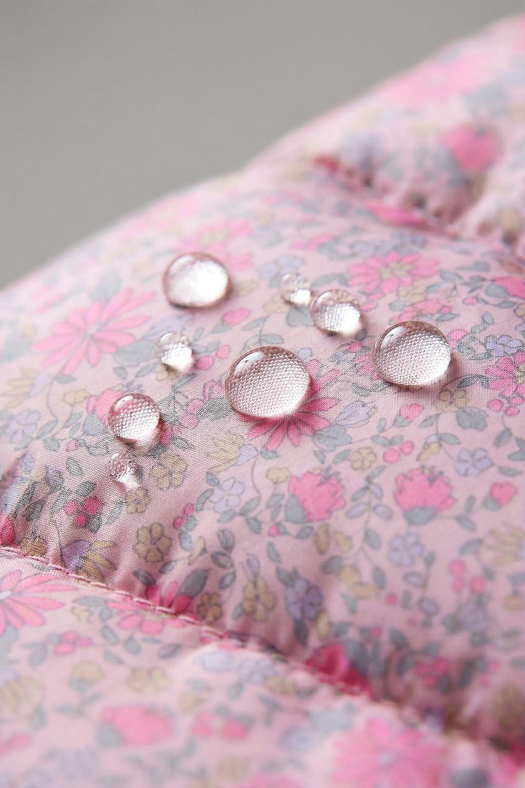 УЛЬТРАЛЕГКАЯ КУРТКА С ЦВЕТОЧНЫМ ПРИНТОМ WATER REPELLENT