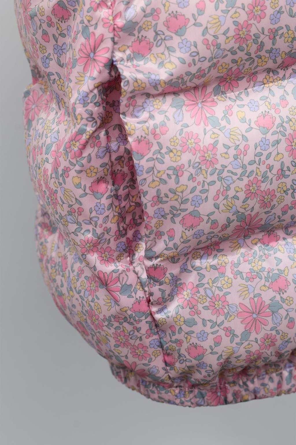 УЛЬТРАЛЕГКАЯ КУРТКА С ЦВЕТОЧНЫМ ПРИНТОМ WATER REPELLENT