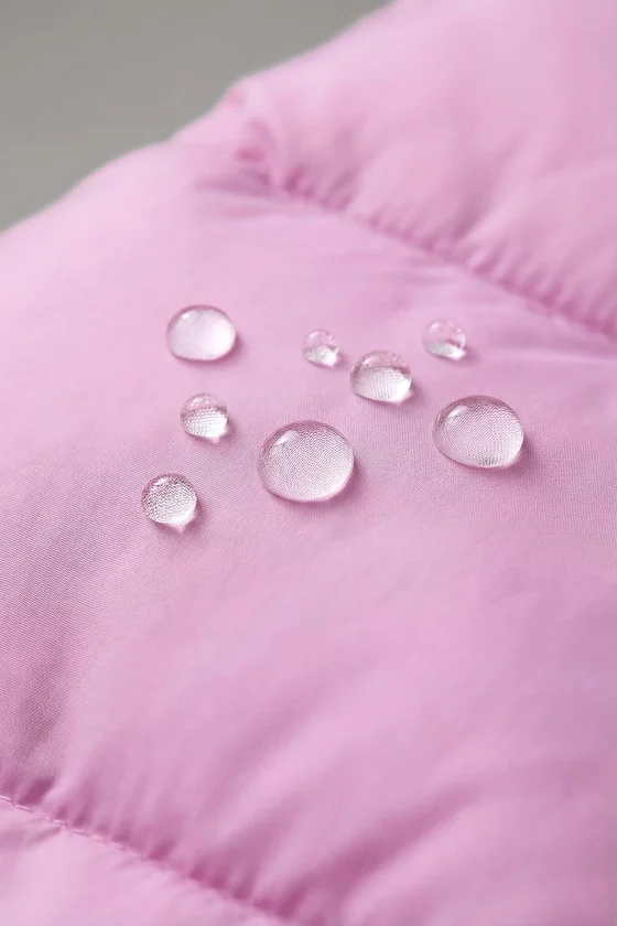 УЛЬТРАЛЕГКАЯ КУРТКА С КАПЮШОНОМ WATER REPELLENT