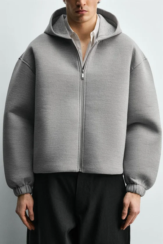 КОМПАКТНАЯ ТОЛСТОВКА BOXY FIT НА МОЛНИИ